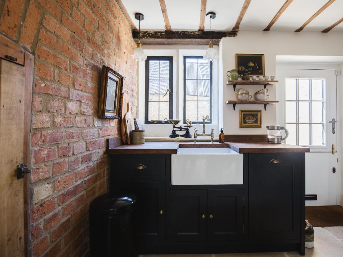 Little Oakley Cottage Sandford St Martin Екстериор снимка
