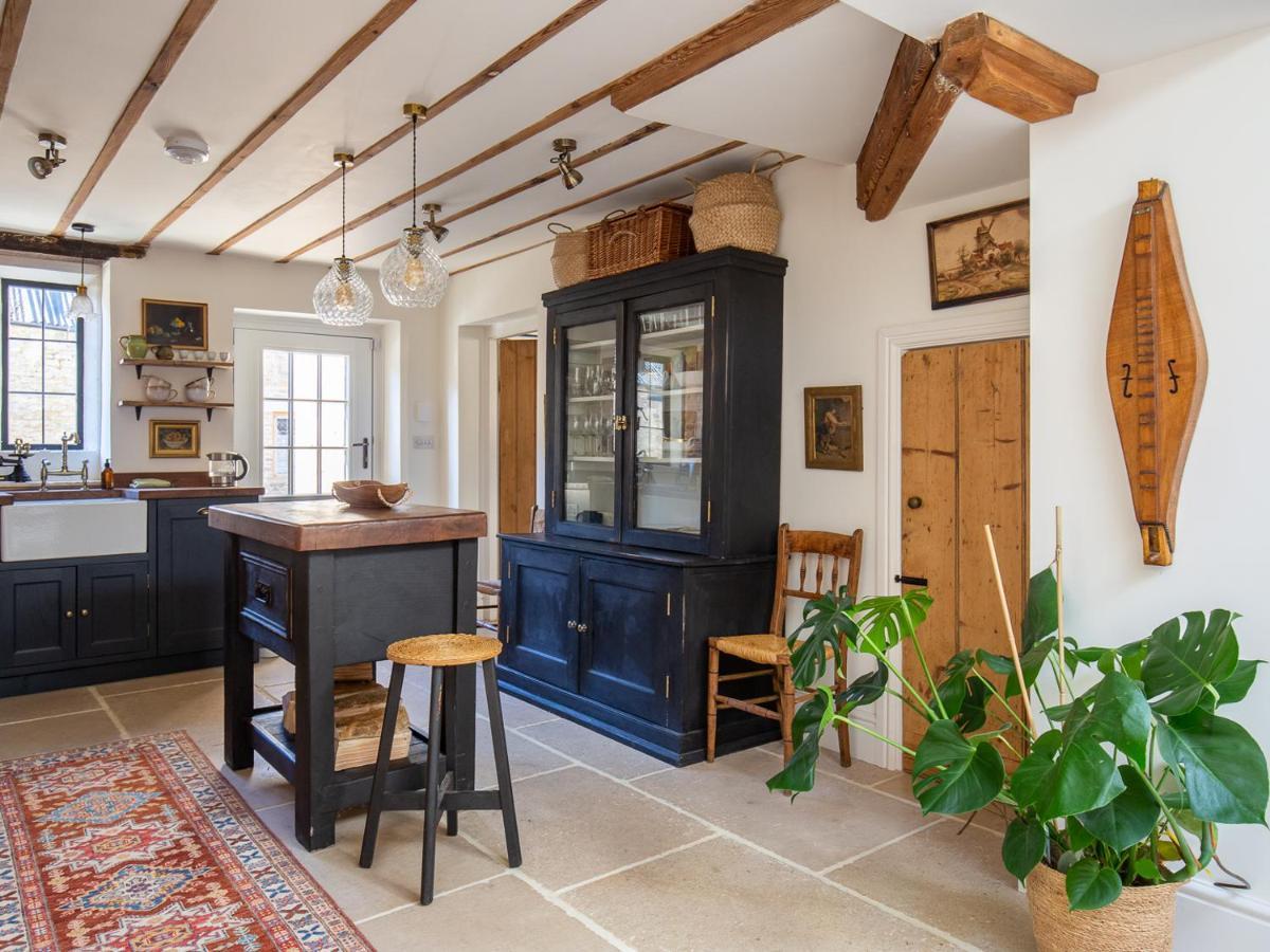 Little Oakley Cottage Sandford St Martin Екстериор снимка