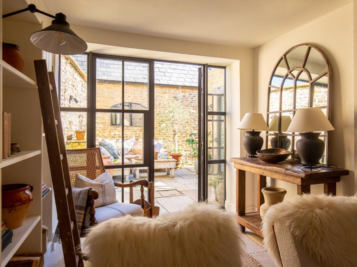 Little Oakley Cottage Sandford St Martin Екстериор снимка